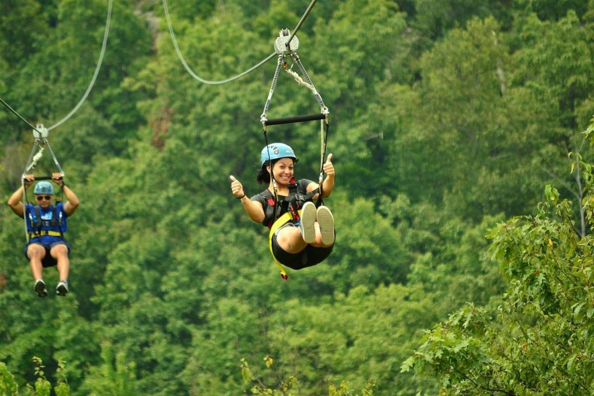 Zipline аттракцион