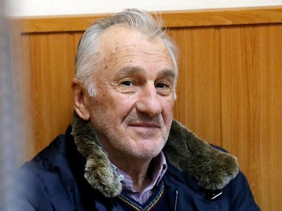 Свидетелем по делу сенатора Арашукова проходит экс-сенатор Дерев