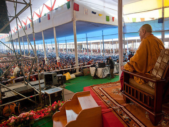 В Калмыкии началась запись паломников на поездку в Индию к Далай-ламе