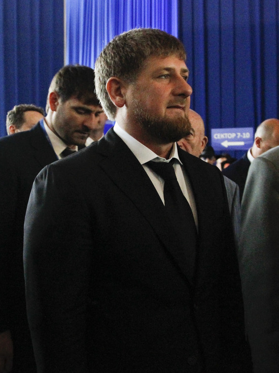 Кадыров назвал враждебными все страны, размещающие базы США