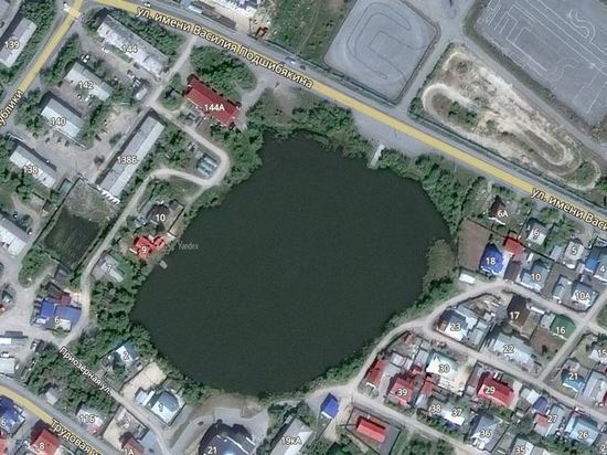Жители Салехарда могут придумать, как украсить набережную озера