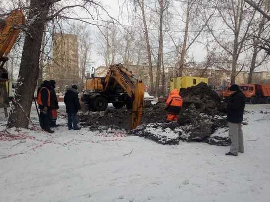 Часть домов Свердловского района осталась без холодной воды из-за порыва водопровода