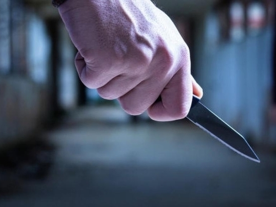 В Сочи мужчина с ножом устроил дебош в банке