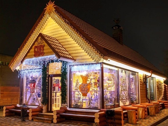 Новогоднюю витрину «Универсама-1» в Ставрополе назвали самой шикарной
