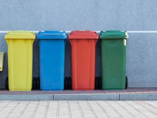 В Югре появилась справочная служба по «мусорным» вопросам