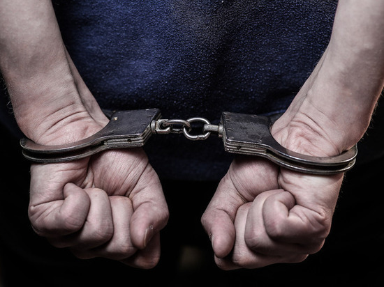 В Чебоксарах задержали мужчину, надругавшегося над 56-летней женщиной в подъезде