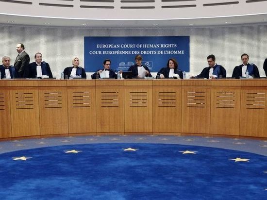 В ЕСПЧ перенесли слушания по нарушению прав человека в Крыму В ЕСПЧ перенесли слушания по нарушению прав человека в Крыму