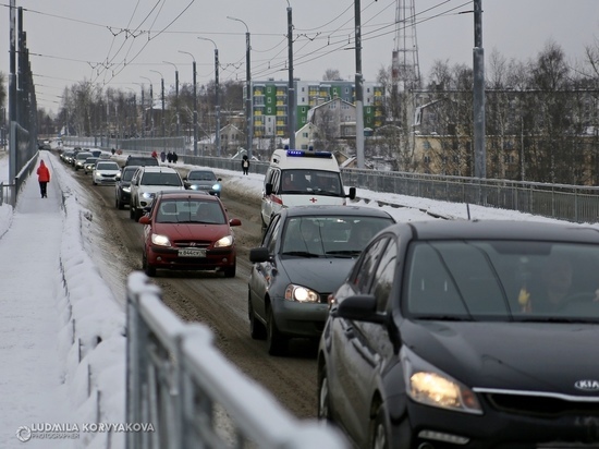 ГИБДД предупреждает водителей: Гоголевский мост закрывают на уборку