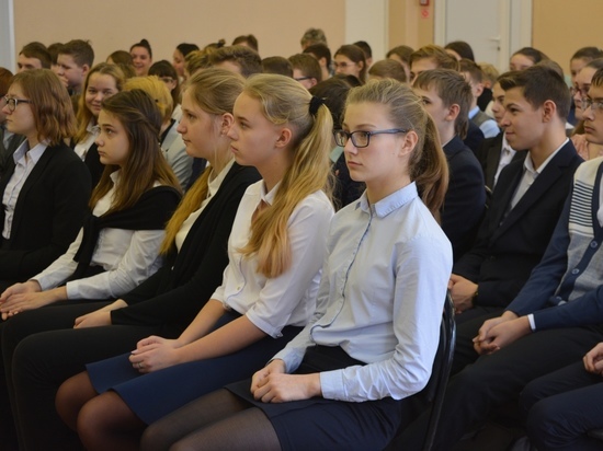 Более 8,5 тысяч юных рязанцев поучаствовали во Всероссийском открытом уроке по химии