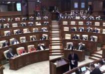 Партия социалистов отказалась принимать участие в весенней сессии парламента Молдавии, назвав последнее пленарное заседание «очередным политическим шоу обанкротившейся власти»