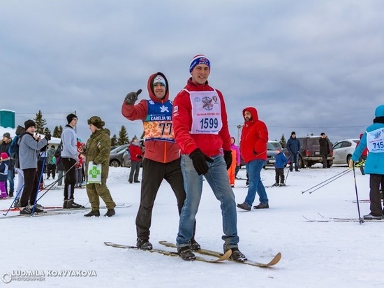 Спортивный азарт: больше трех тысяч человек вышли на Лыжню России в Петрозаводске