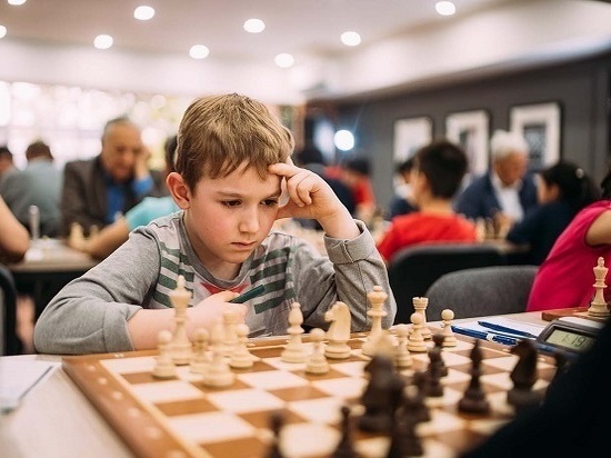 Где научиться играть в шахматы на Сахалине