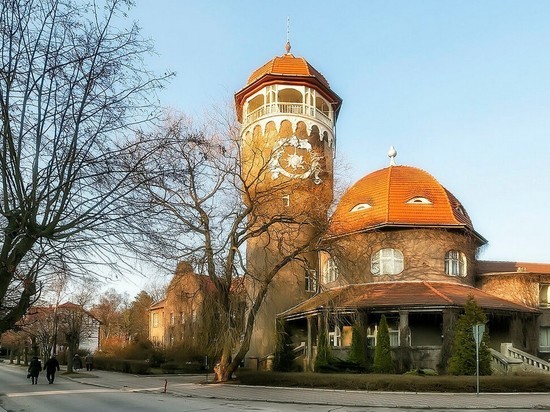 Светлогорск: зима, «Ласточка», море