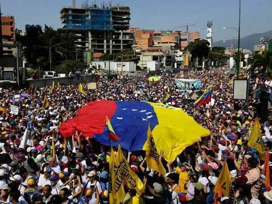 Перевороты в Венесуэле и Украине войдут туда наряду с еще 120 случаями