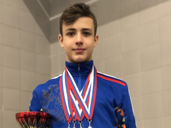 Юный калининградский конькобежец победил в Санкт-Петербурге