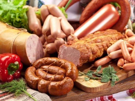 Курянин производил колбасу и деликатесы в антисанитарных условиях