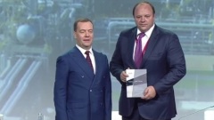 Дмитрий Медведев наградил гендиректора «ФосАгро» Андрея Гурьева