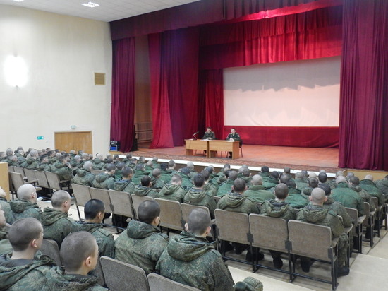 Военные прокуроры Тульской области поговорят с военнослужащими