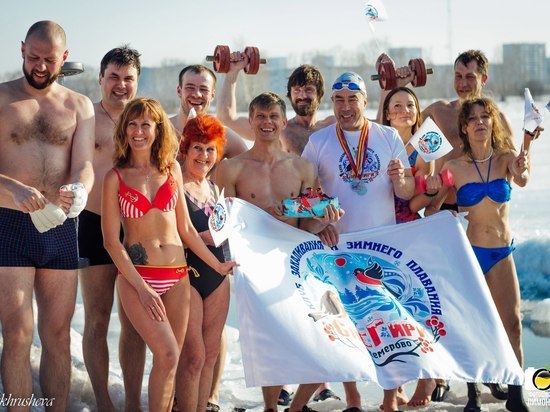 Кемеровские "Снегири" устроят зимние соревнования в купальниках