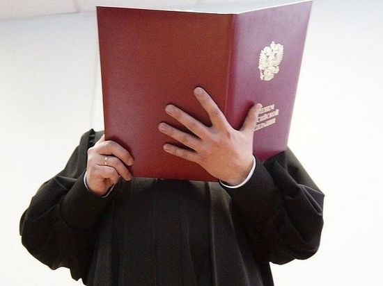 В Калмыкии суд оштрафовал директора школы за поборы