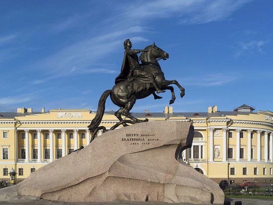 Самым популярным городом для коротких поездок оказался Санкт-Петербург