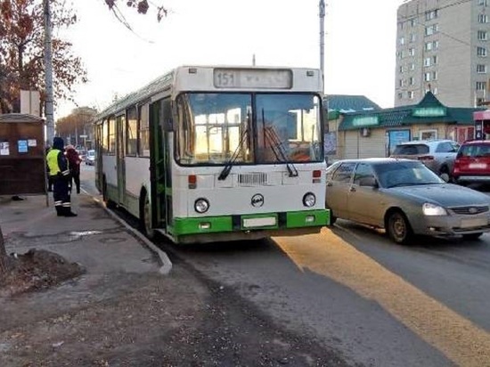 В Тамбове пенсионерка в автобусе сломала плечо