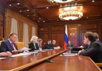 Дмитрий Медведев пригрозил губернаторам персональной ответственностью за дискредитацию «мусорной реформы», стартовавшей в России 1 января 2019 года