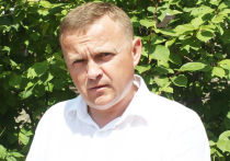 В конце прошлого года в Бурятии произошло нерядовое событие — в Прибайкальском районе был уволен начальник районного управления образования Андрей Ляхов