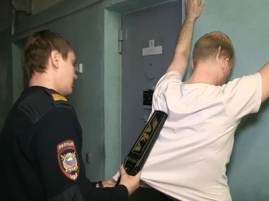В Екатеринбурге задержан мужчина, заминировавший известную торговую сеть