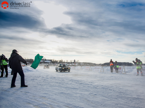 Автогонщики устроят 25-часовой марафон на льду Айранне в Сортавала
