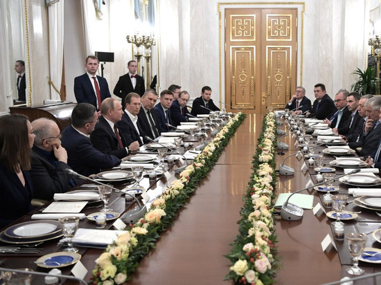 Путин раскрыл ядерный сценарий на встрече с главными редакторами