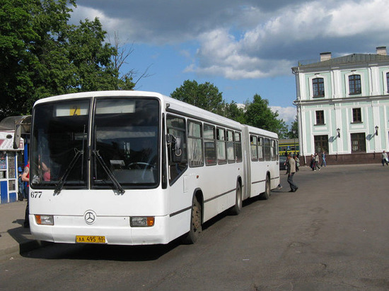 С завтрашнего дня в автобусах Пскова можно будет приобрести проездные на март