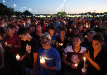 Недавно в связи с годовщиной по всей Америке вспоминали случившуюся в феврале прошлого года трагедию в Marjory Stoneman Douglas Smith High School в Паркленде, штат Флорида