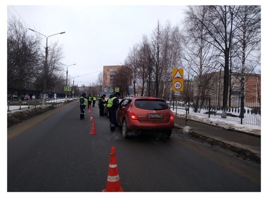 В Серпухове поймали одного нарушителя правил перевозки детей
