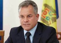 Накануне парламентских выборов в Молдавии МВД РФ выдвинуло против республиканского олигарха Виктора Плахотнюка обвинения в незаконном выводе из России 37 миллиардов рублей