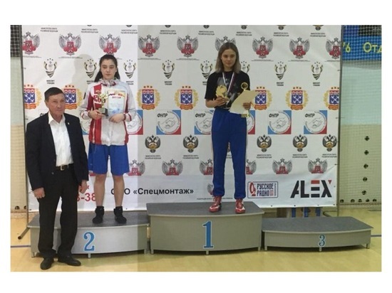Спортсменка из Серпухова стала лучшей на соревнованиях по боксу