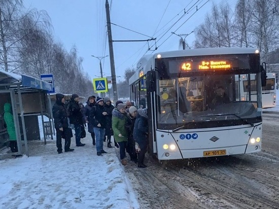 По маршруту №42 в Чебоксарах начали курсировать 10 новых автобусов