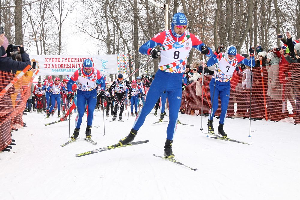 Олимпийские звезды вышли на старт лыжной гонки в Курске