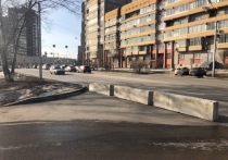 Несмотря на то, что жители аккредитовали свои автомобили перед Универсиадой, людям теперь приходится делать большой крюк, чтобы попасть в центр Красноярска