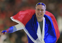 Павел Кулижников выиграл чемпионат мира по спринтерскому многоборью в голландском Херенвене и стал пятым конькобежцем в истории, победившим на трех чемпионатах