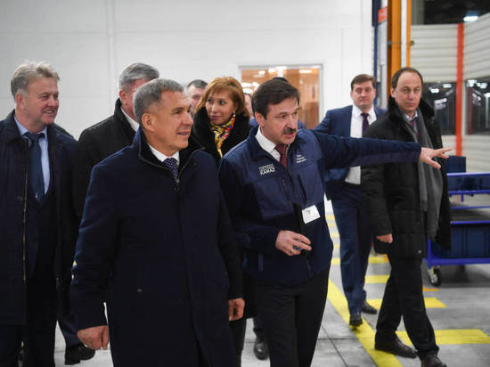 В Автограде Рустам Минниханов осмотрел производственные площадки КАМАЗа