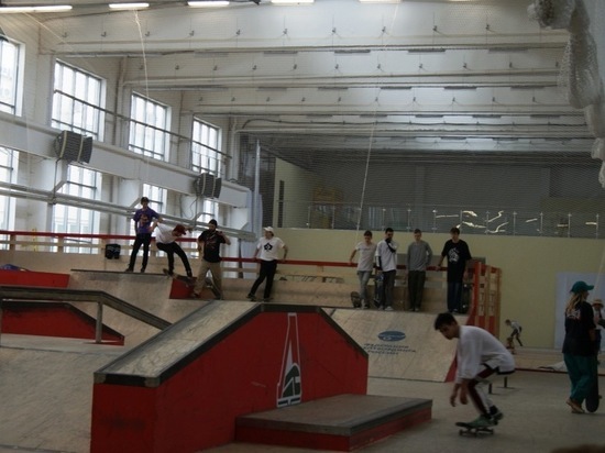 В Ярославле открылась первая в России школа скейтбординга