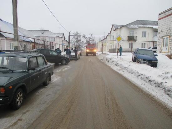 Водители столкнувшихся автомобилей в Суворове пострадали обоюдно