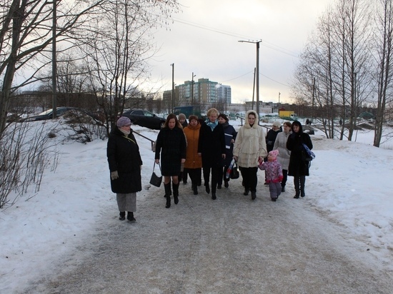В Петрозаводске рядом с поликлиникой №4 появится стоянка и зона для прогулок