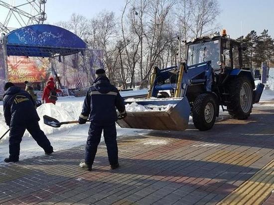 Народный каток официально закрыли на набережной Хабаровска