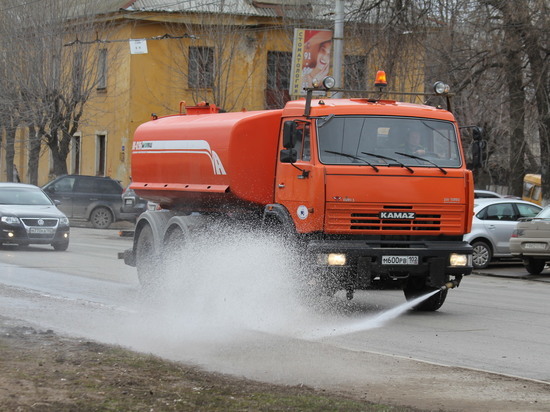 Также Хабиров призвал руководителей «не расслабляться» на уборке снега