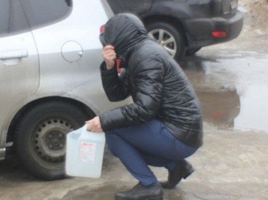 В петрозаводских дворах начали воровать бензин из автомобилей