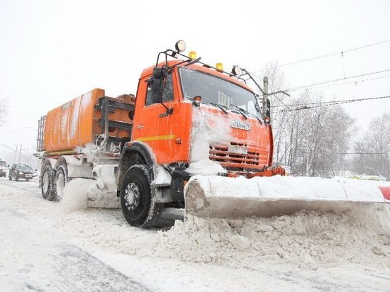 Прокурор требует привлечь виновных в низком качестве уборки улиц Пскова от снега к ответственности