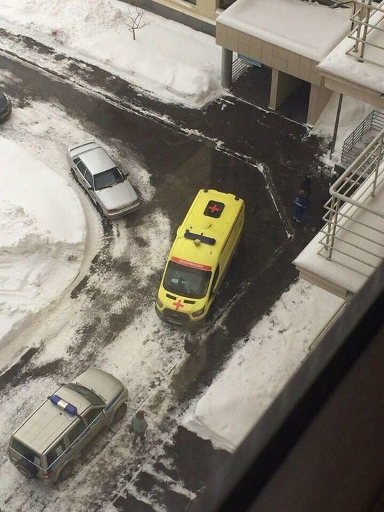 В Казани девушка выпала с 12-го этажа
