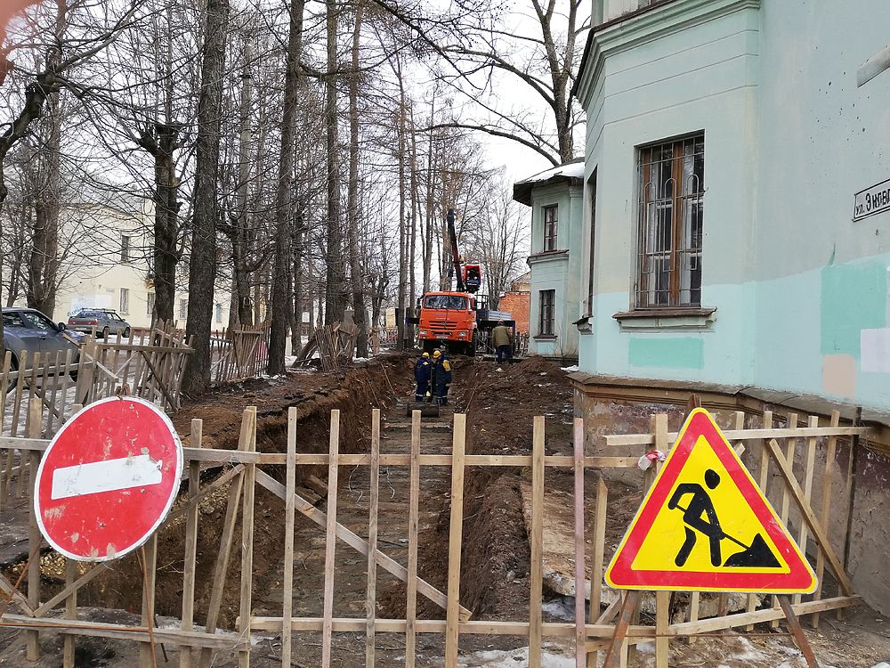ПАО «Квадра» ремонтирует магистральные сети на Энгельса в Смоленске